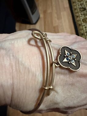 SOL BALANCE OF LIFE ANTIQUE GOLD COLOR FINISH BANGLE BRACELET